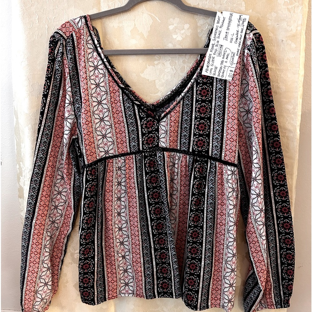 Abercrombie Floral Print long sleeve Peasant blouse V-neck.Excellent condition